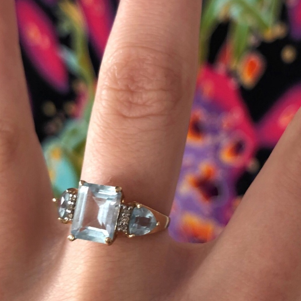 10kt Topaz & Diamond Ring